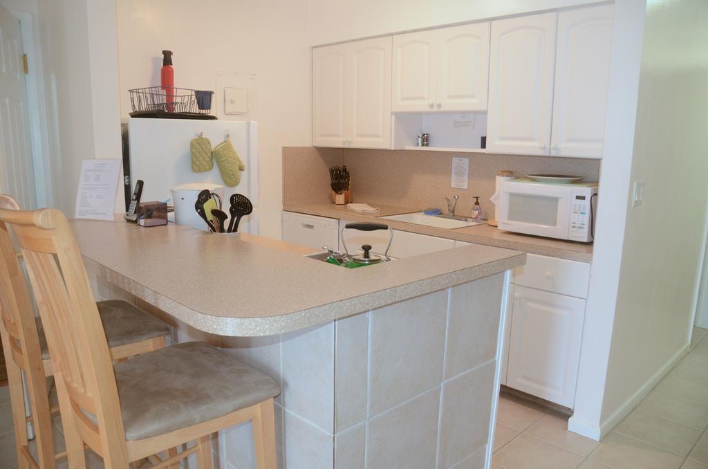 Pineapple Place Apartment Помпано Бийч Екстериор снимка