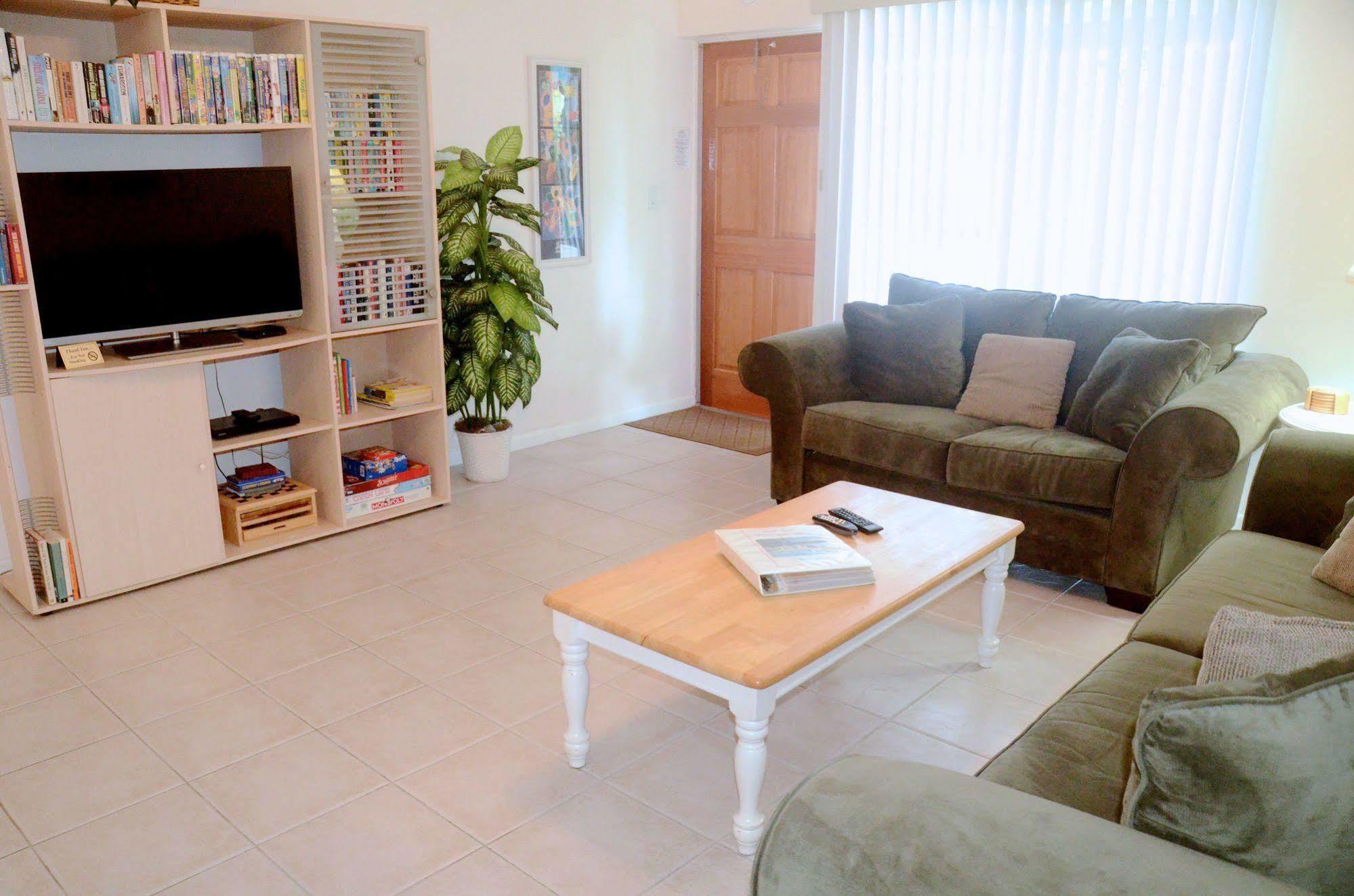 Pineapple Place Apartment Помпано Бийч Екстериор снимка