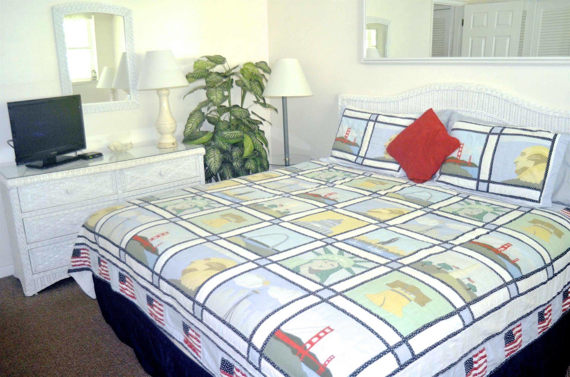 Pineapple Place Apartment Помпано Бийч Екстериор снимка